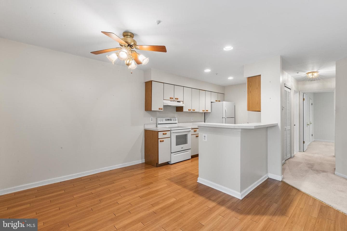 109 Remington Court photo 4