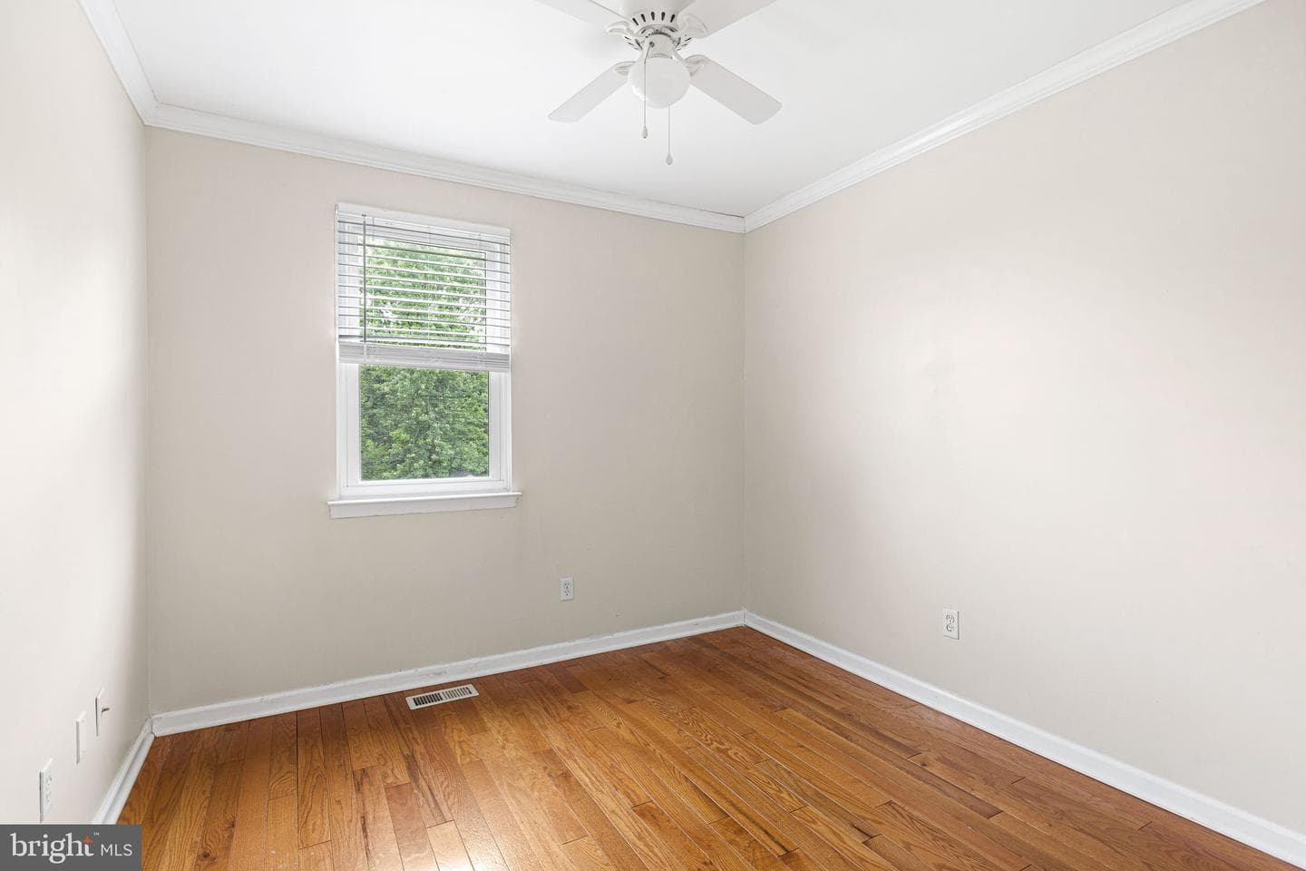 1485 Tarleton Place photo 23