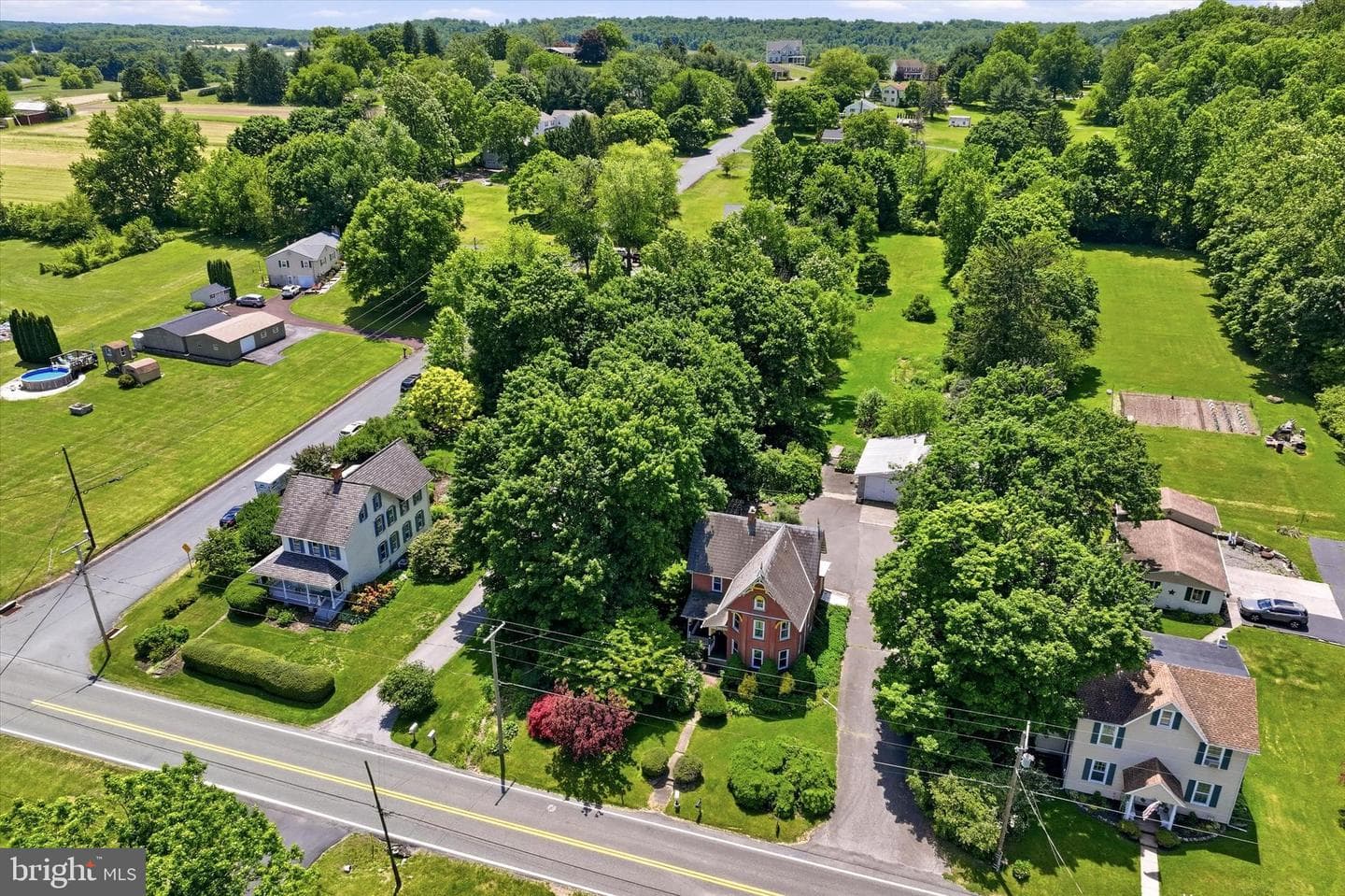 2304 Spinnerstown Road photo 40