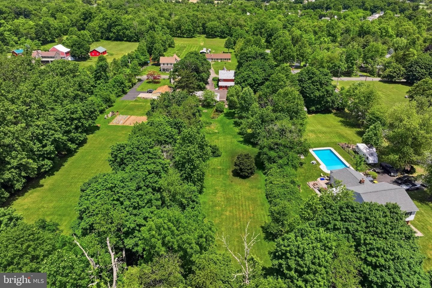 2304 Spinnerstown Road photo 42