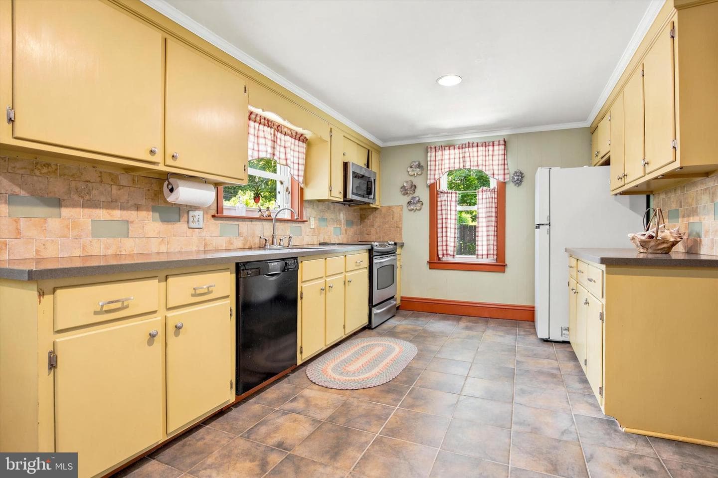 2304 Spinnerstown Road photo 6