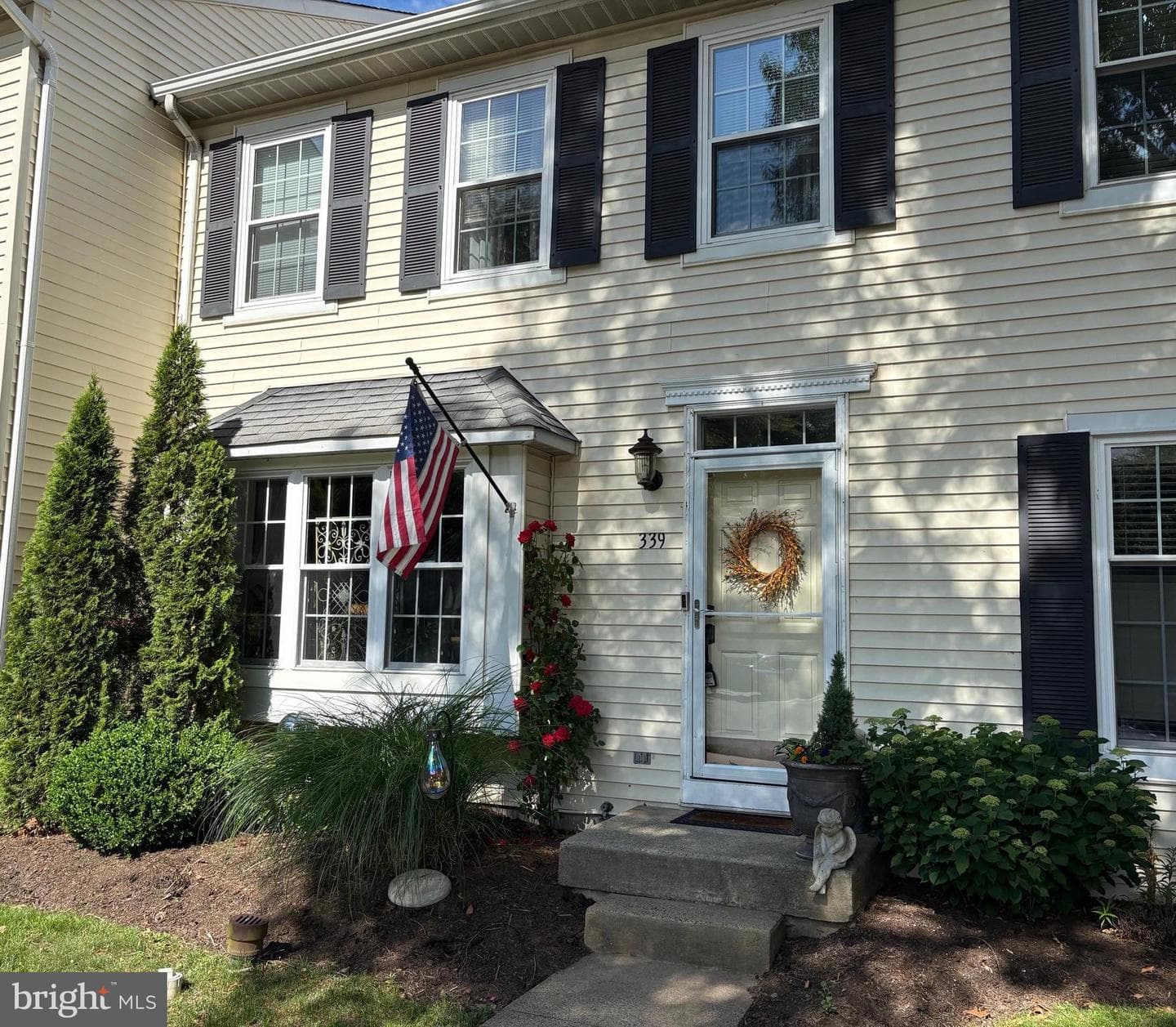 339 Ivanhoe Court