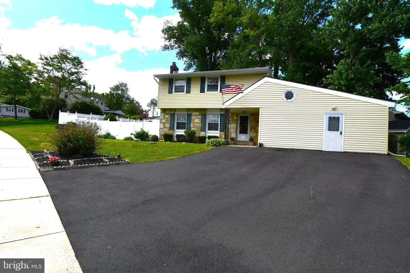 403 Bruce Road photo 3