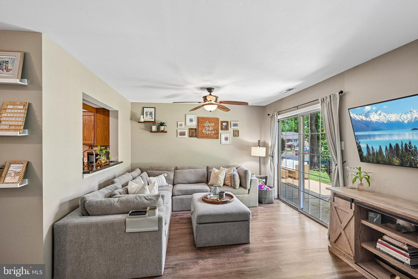 184 Victoria Court photo 11