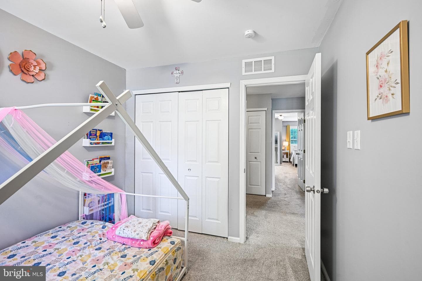184 Victoria Court photo 23