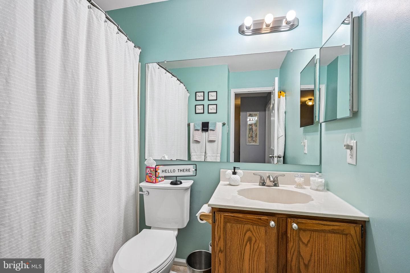 184 Victoria Court photo 25
