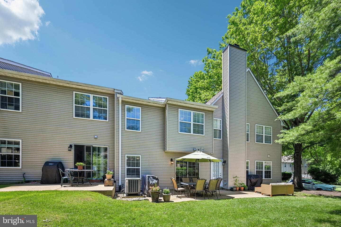 184 Victoria Court photo 28