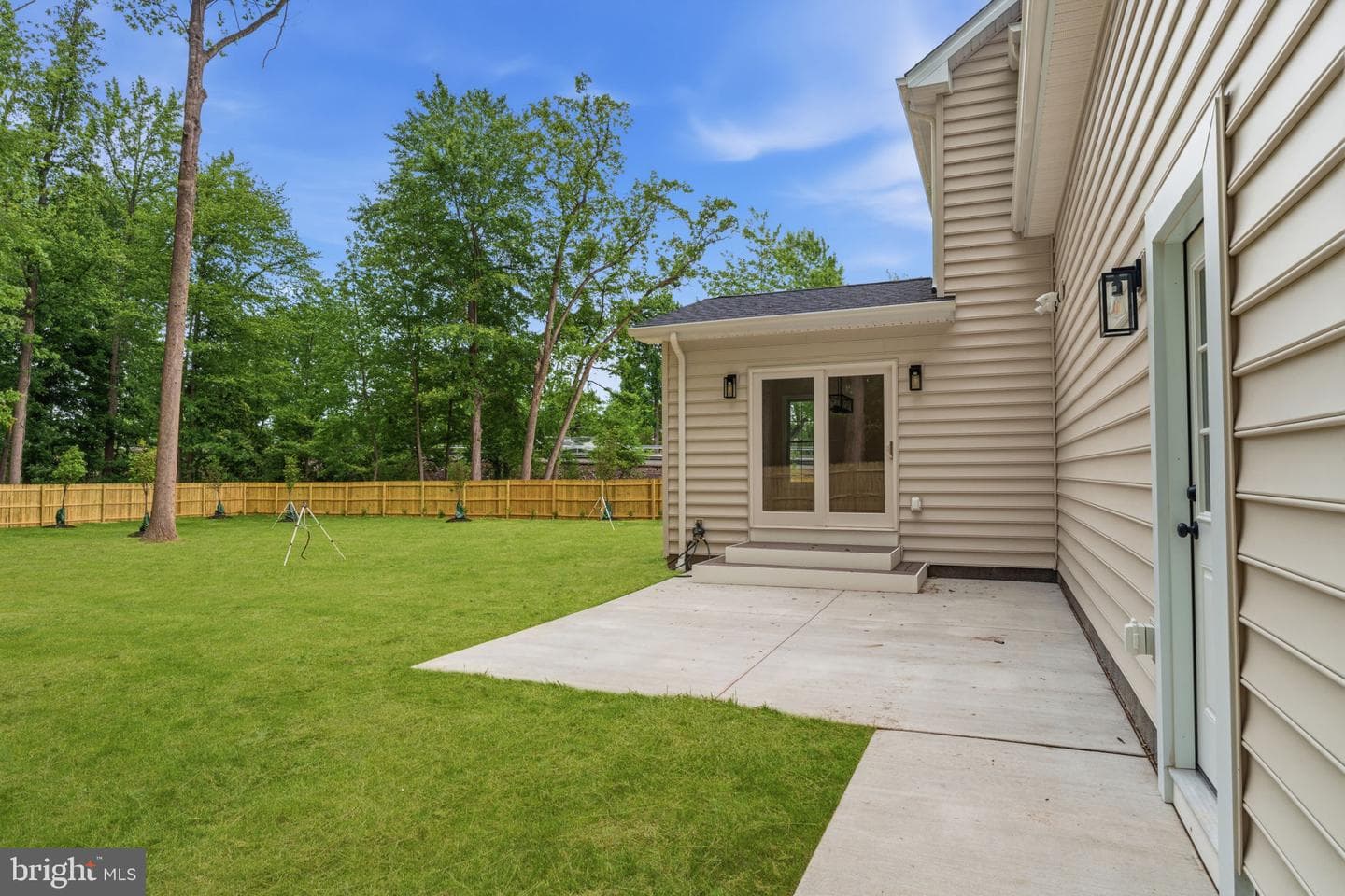 171 E Highland photo 37