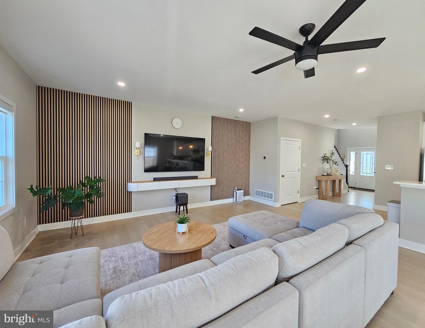 829 Third Avenue photo 8