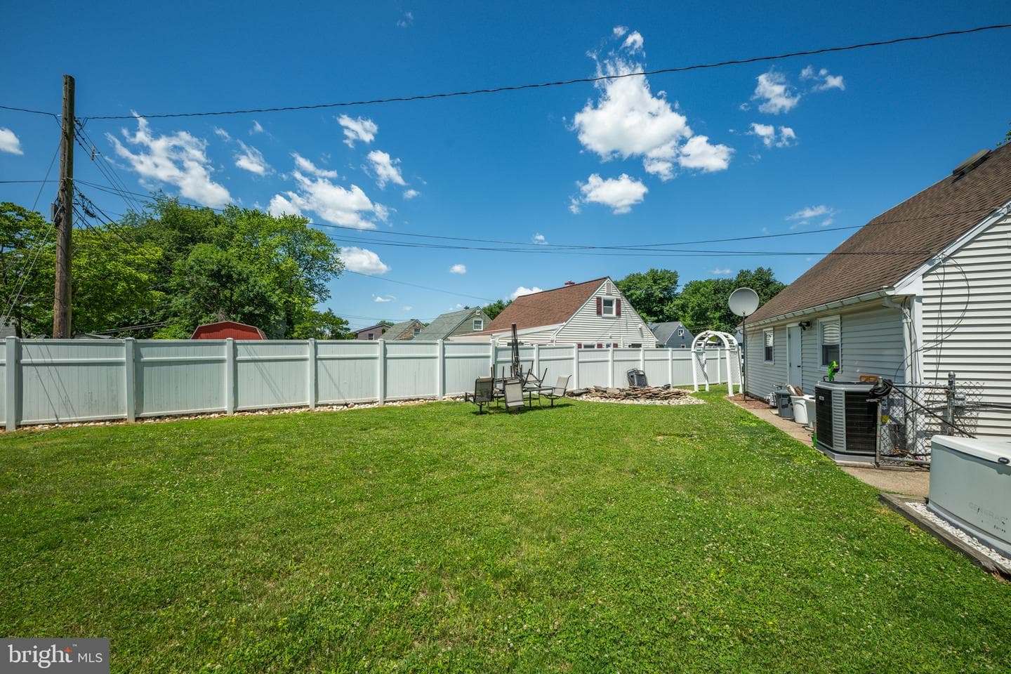 587 Arbor Road photo 10