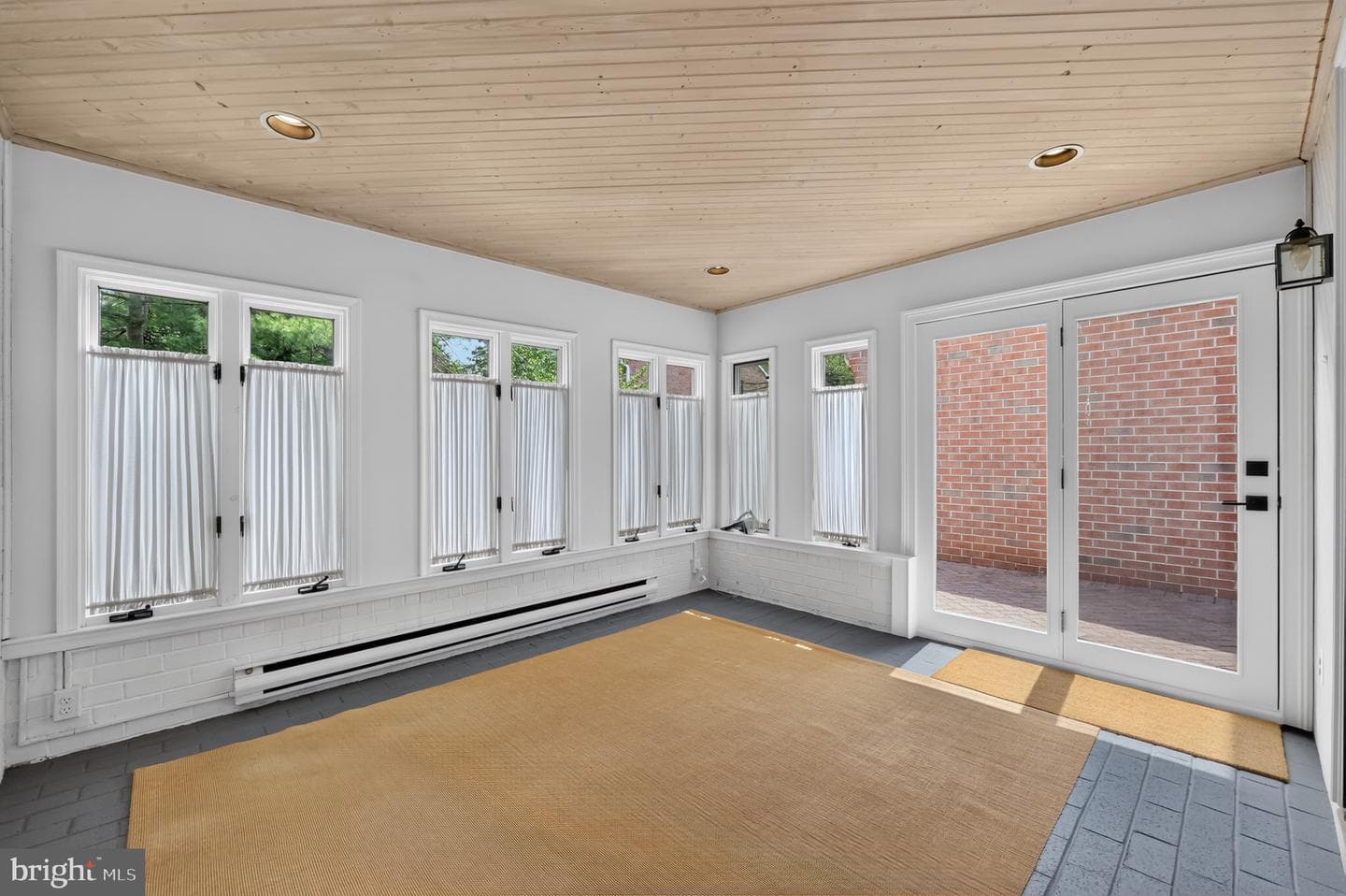 35 Sutphin Pines photo 10