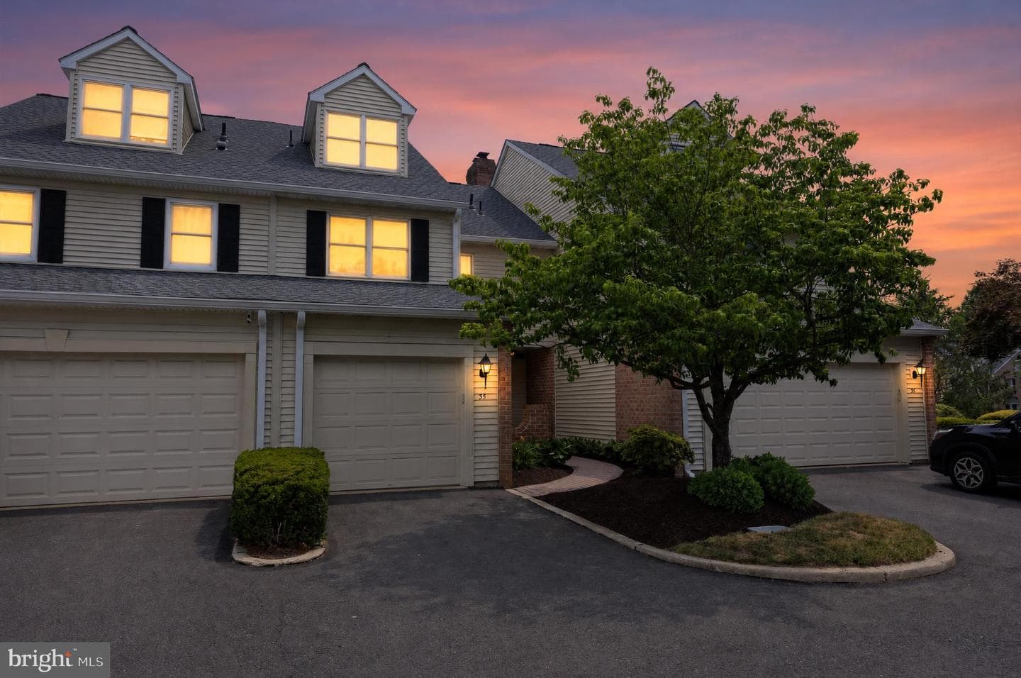 35 Sutphin Pines photo 32