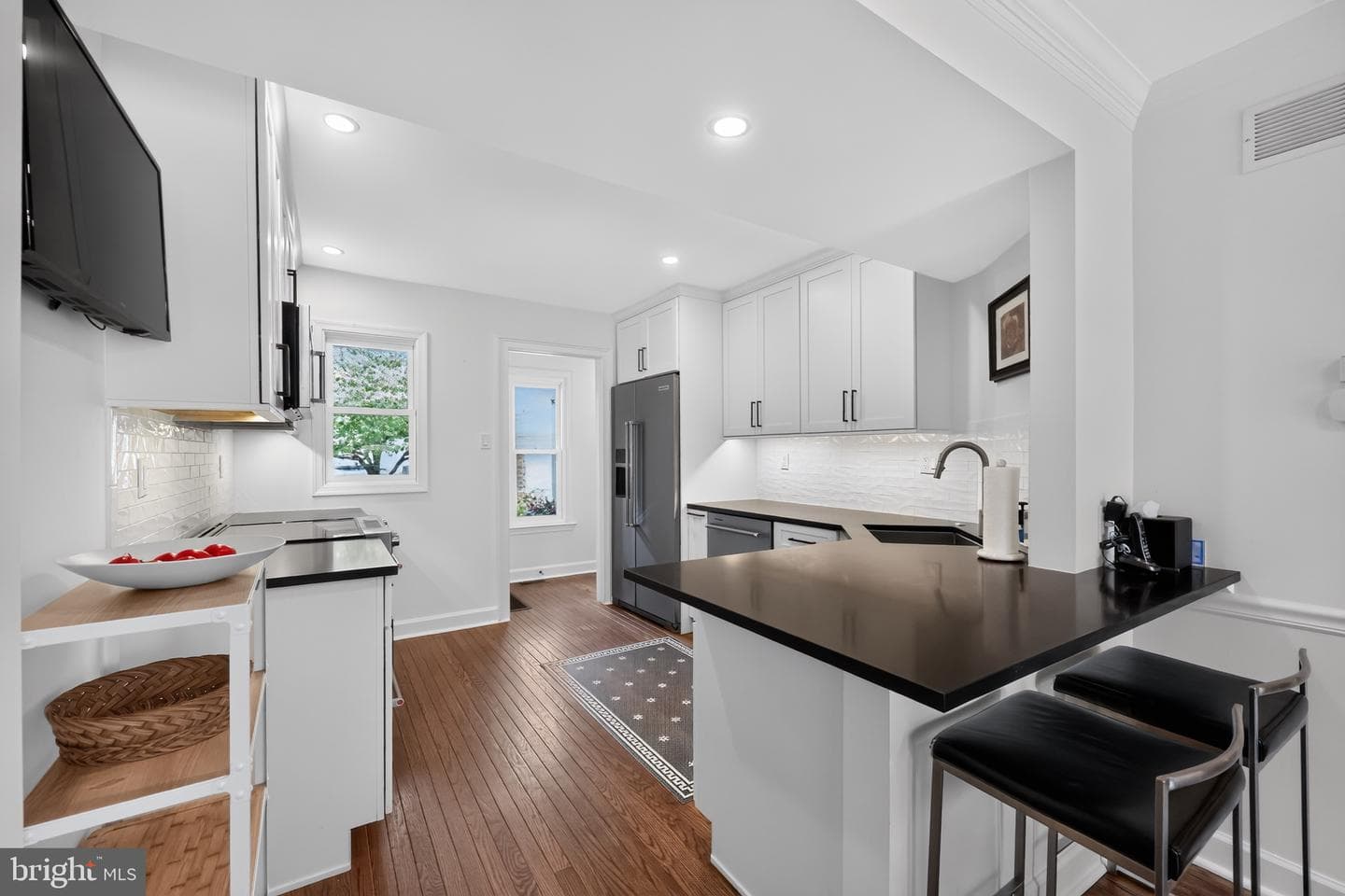 35 Sutphin Pines photo 4
