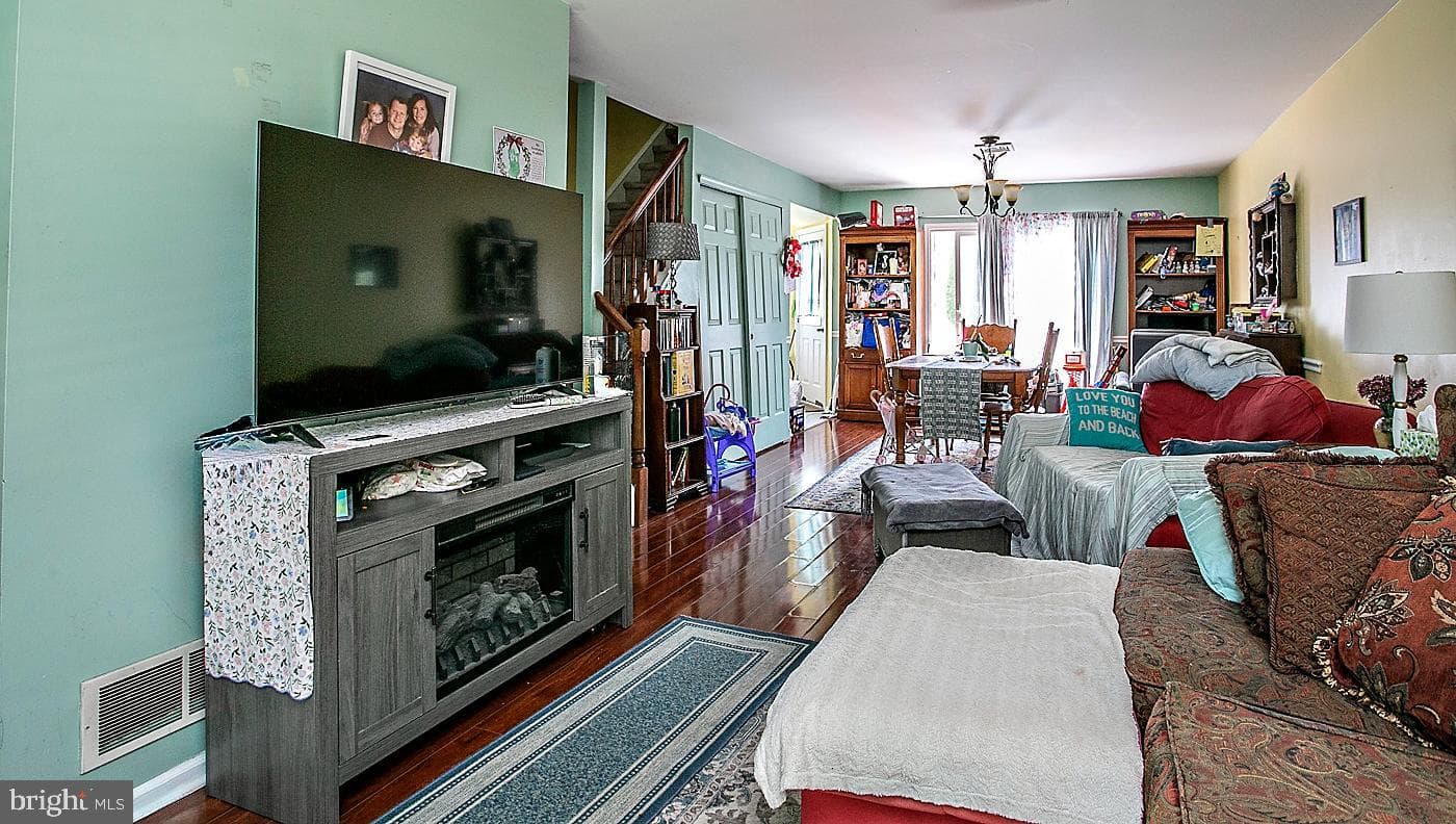 1107 School House Lane photo 12