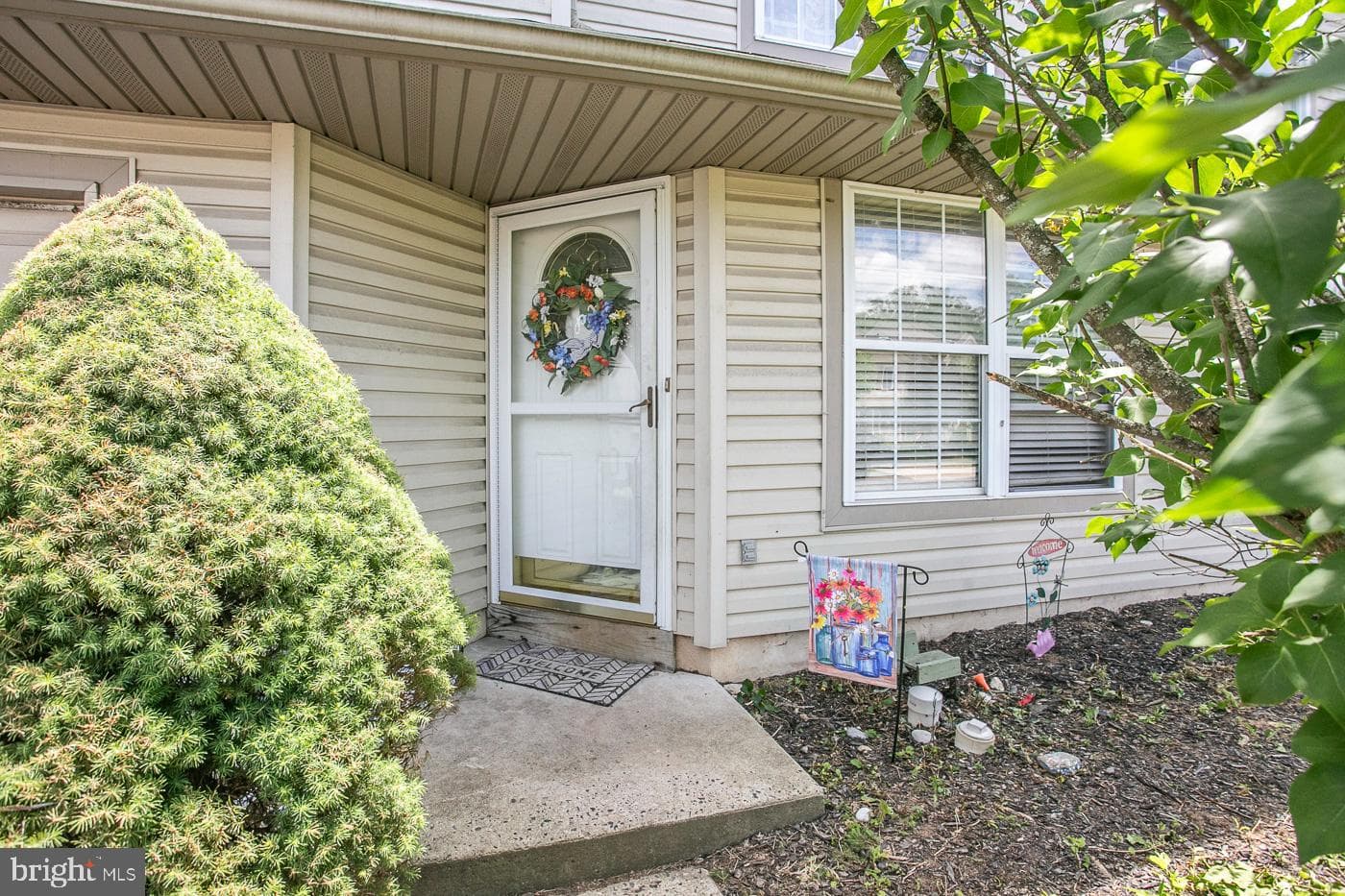 1107 School House Lane photo 3