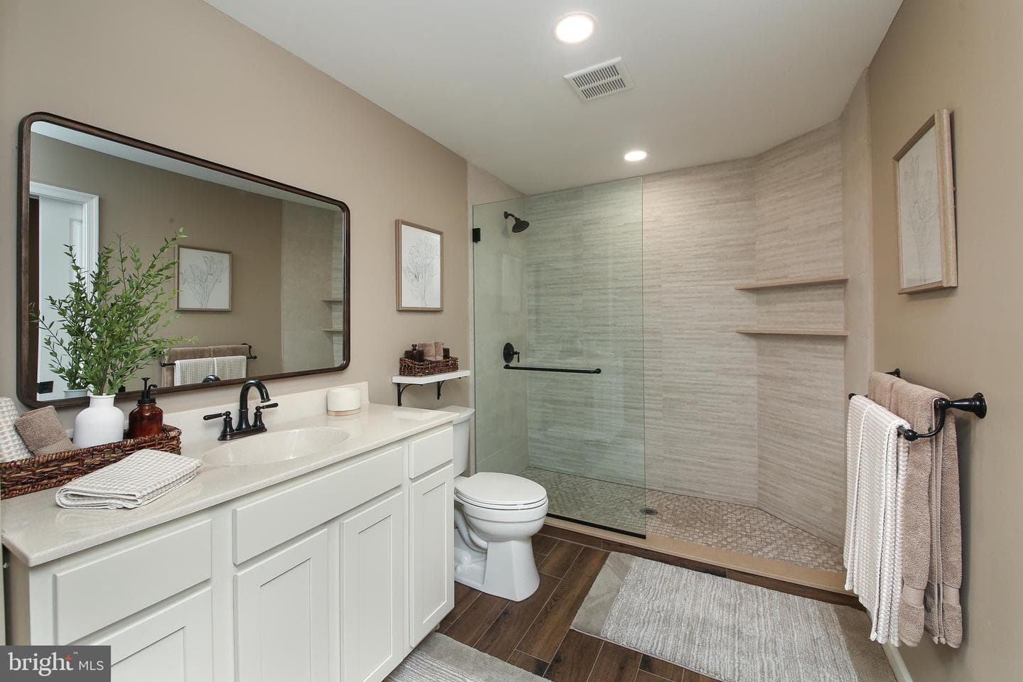 1101 Berthas Way photo 26
