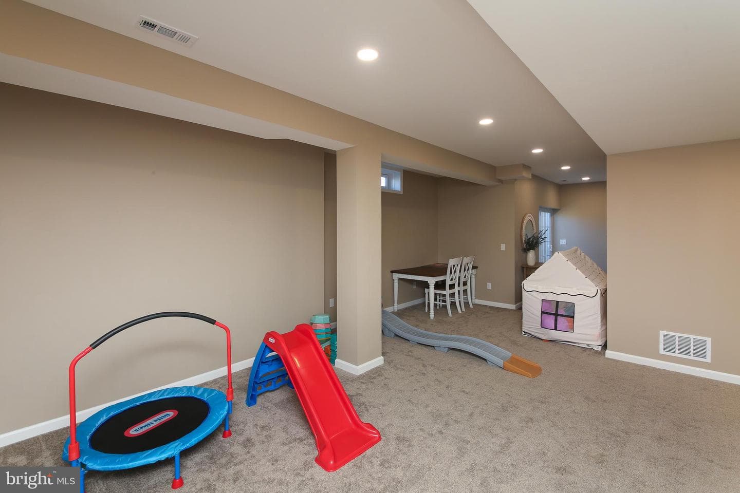 1101 Berthas Way photo 27