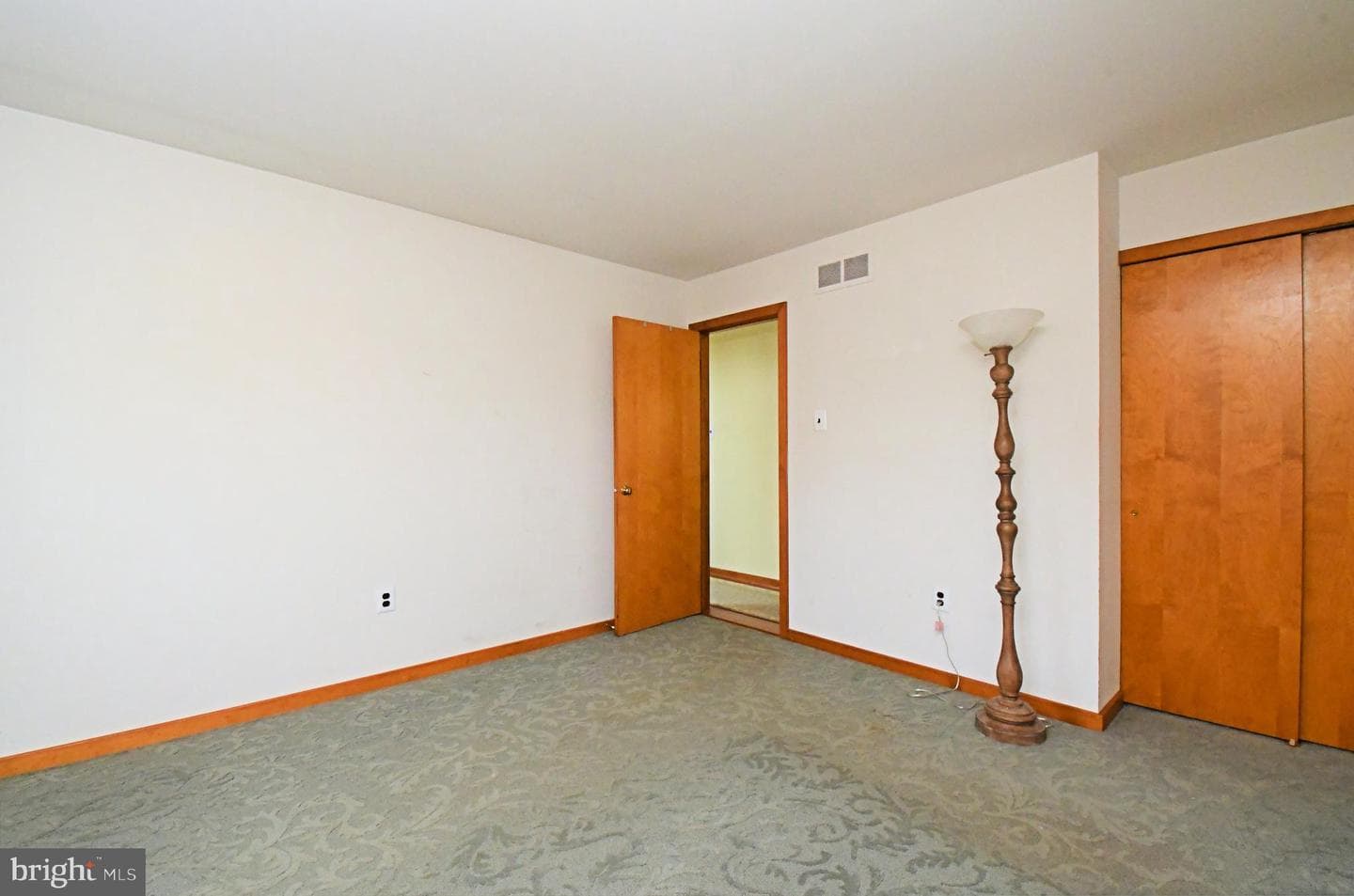 1601 Clark Drive photo 35