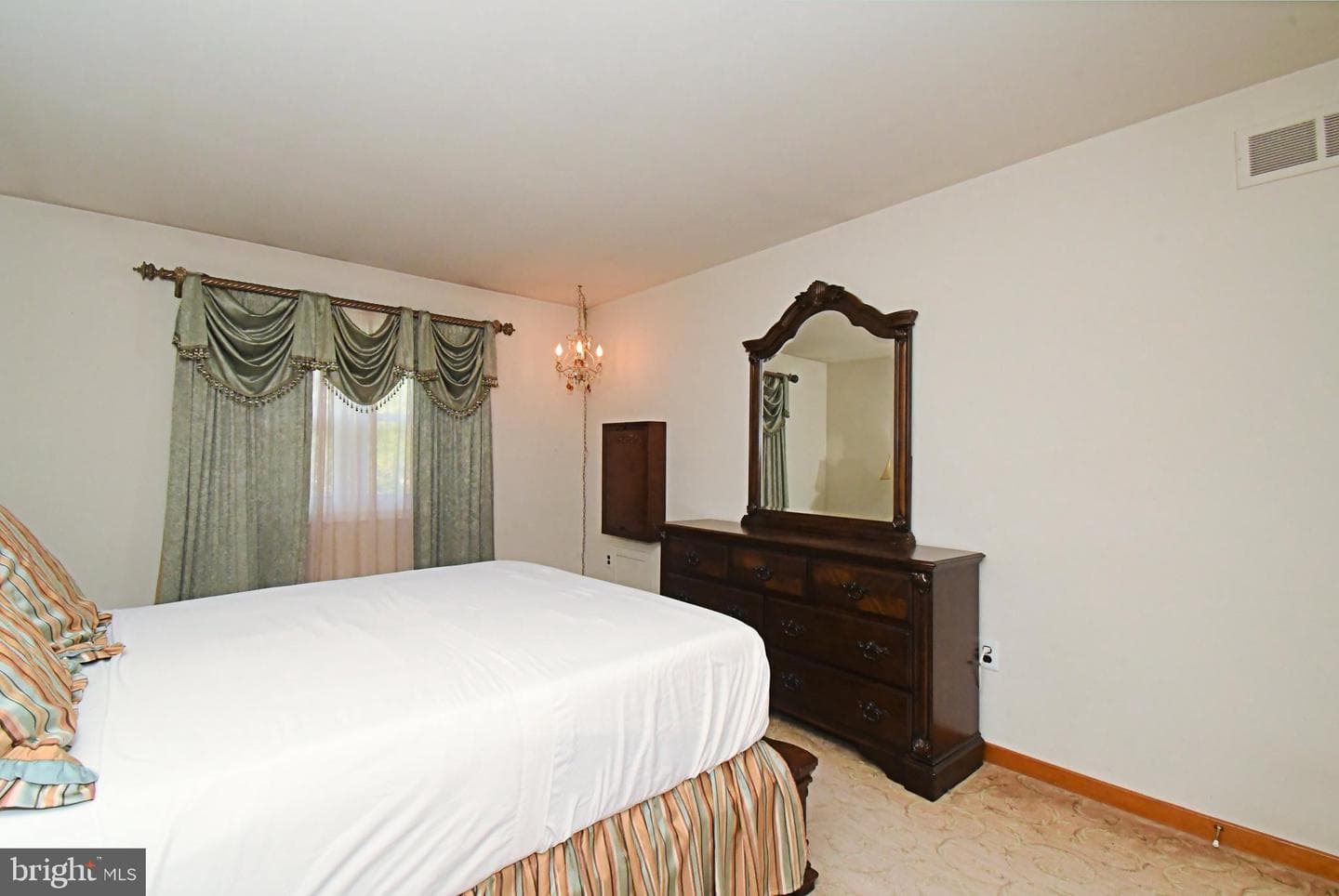 1601 Clark Drive photo 42