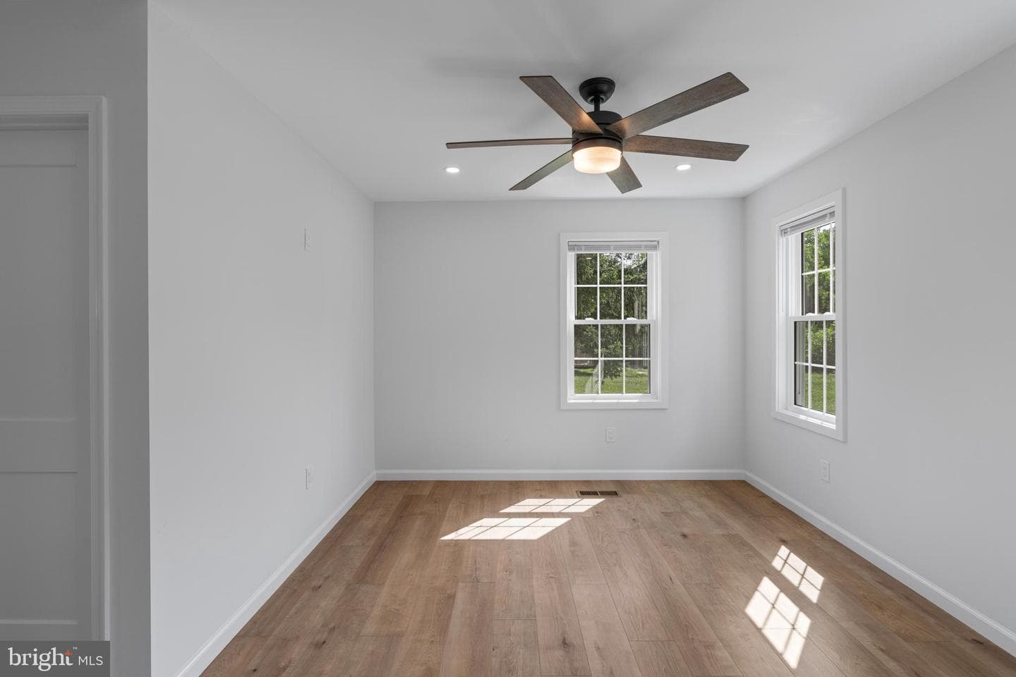 565 Hulmeville Road photo 20