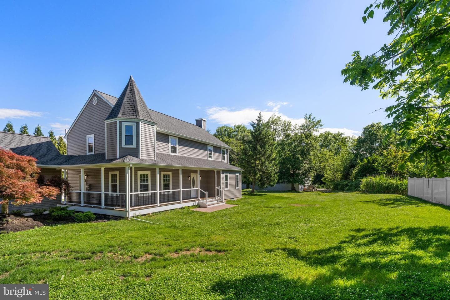565 Hulmeville Road photo 3