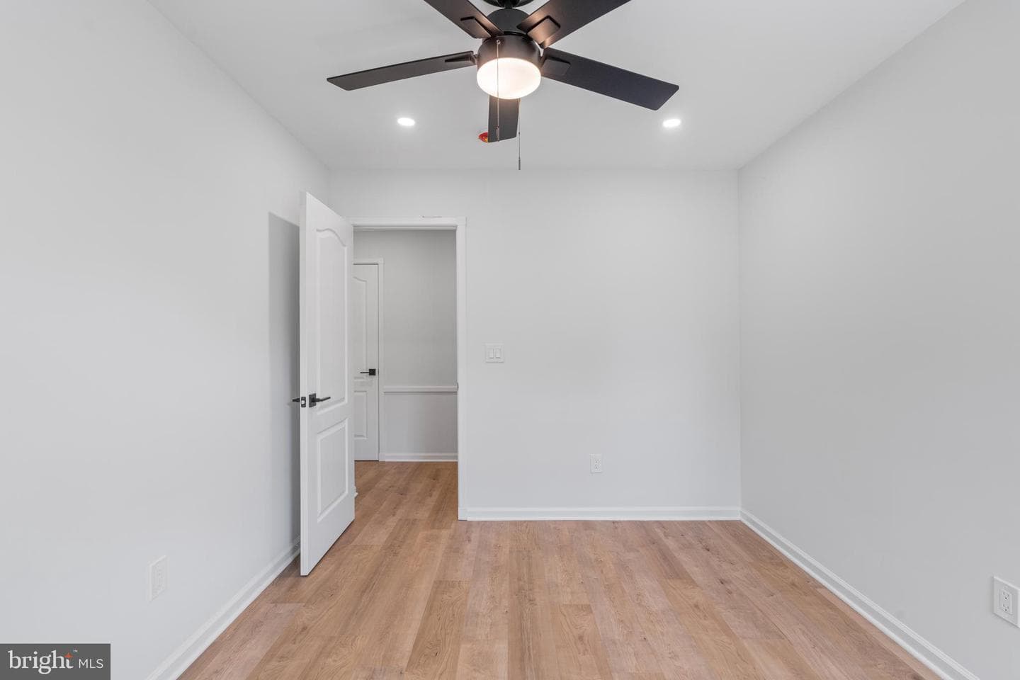 565 Hulmeville Road photo 37