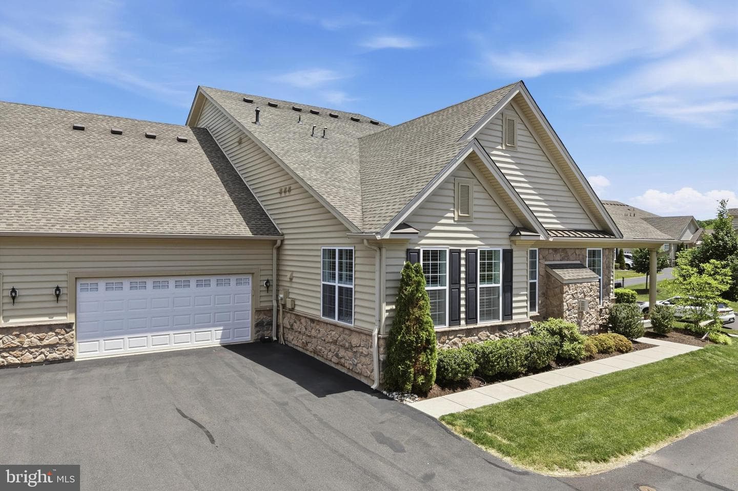 3367 Bushwood Drive photo 4