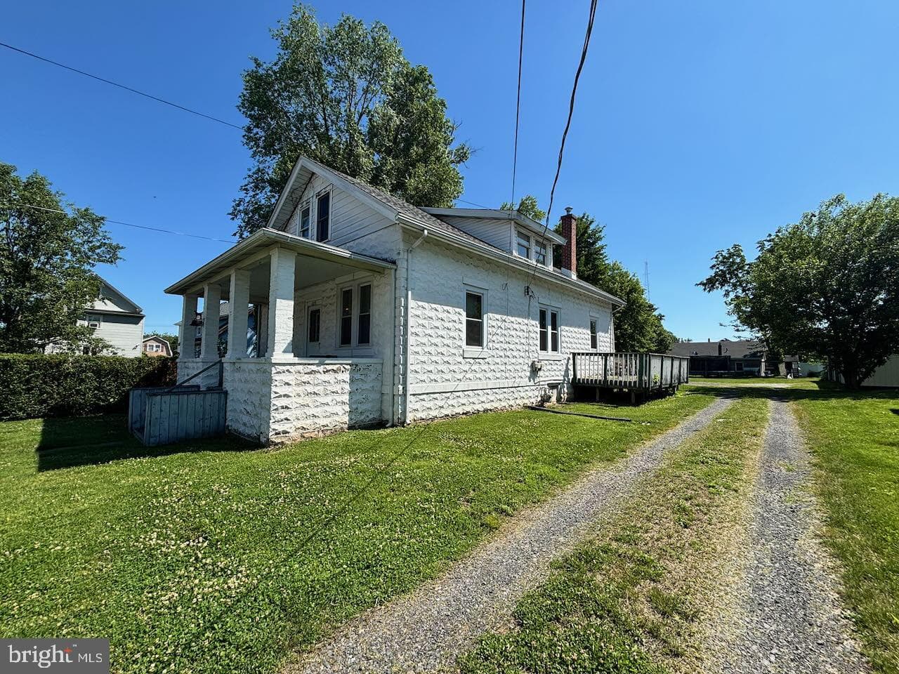 225 Centre Street photo 2