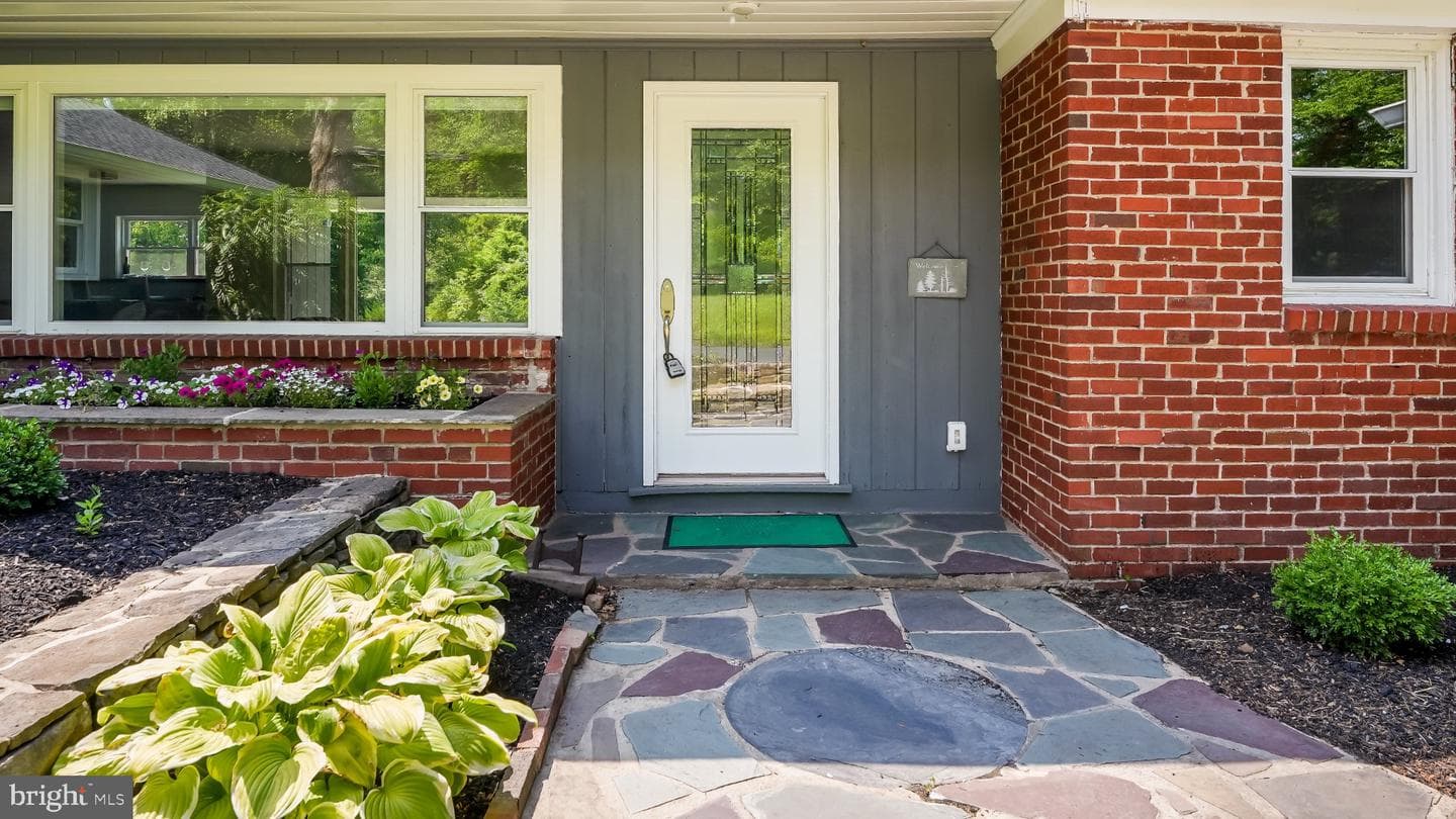 6795 Chapel Road photo 4
