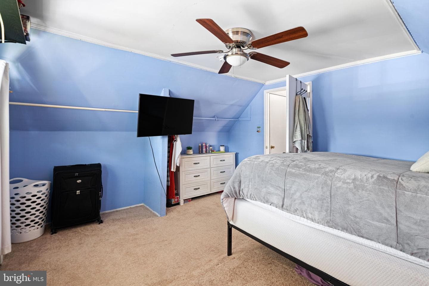 360 Holly Drive photo 19