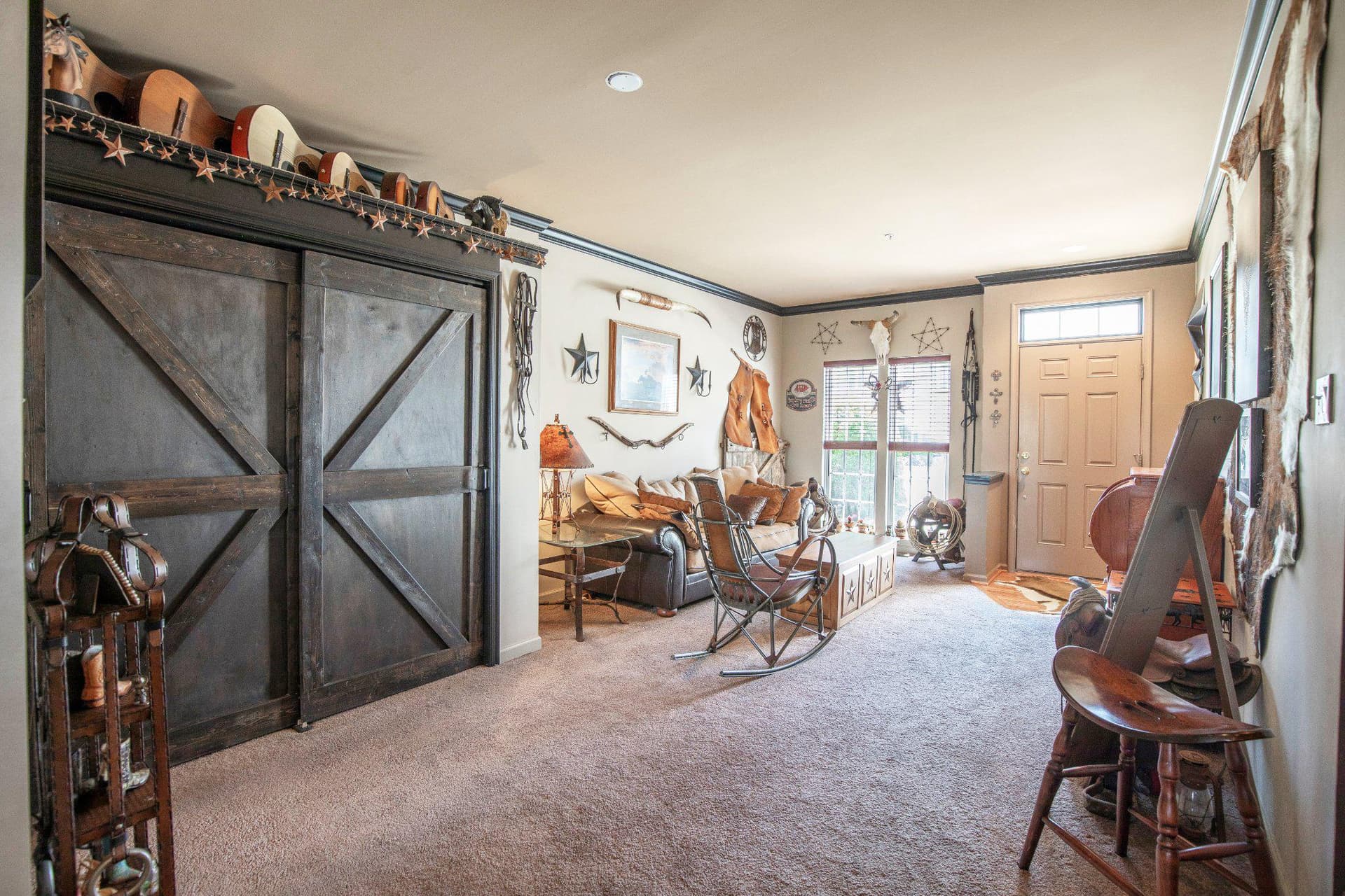 2665 Crabapple Circle photo 4