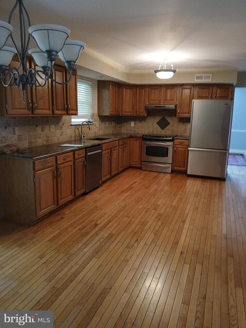 4489 Bensalem Boulevard photo 5