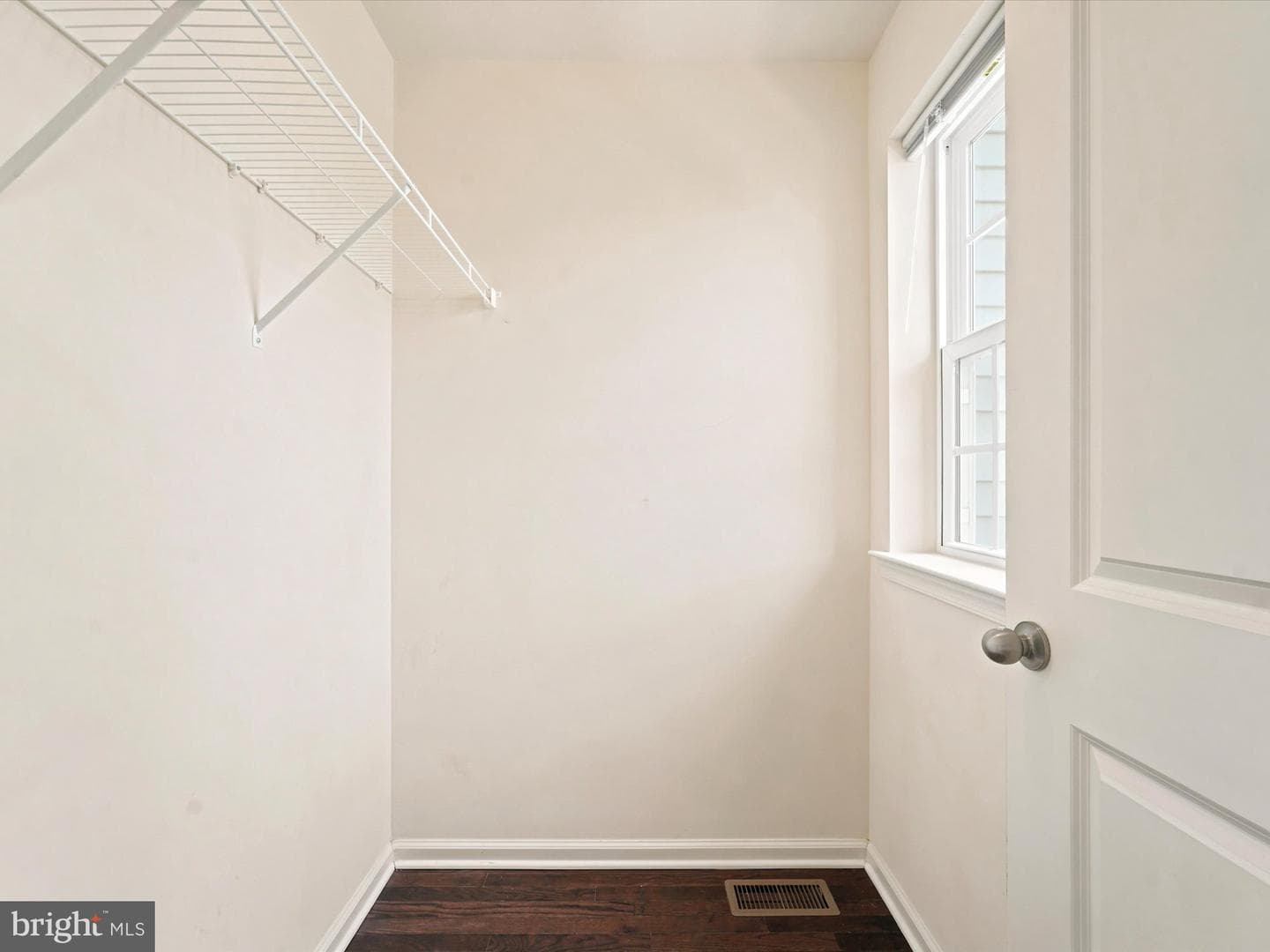 145 Mercer Court photo 4