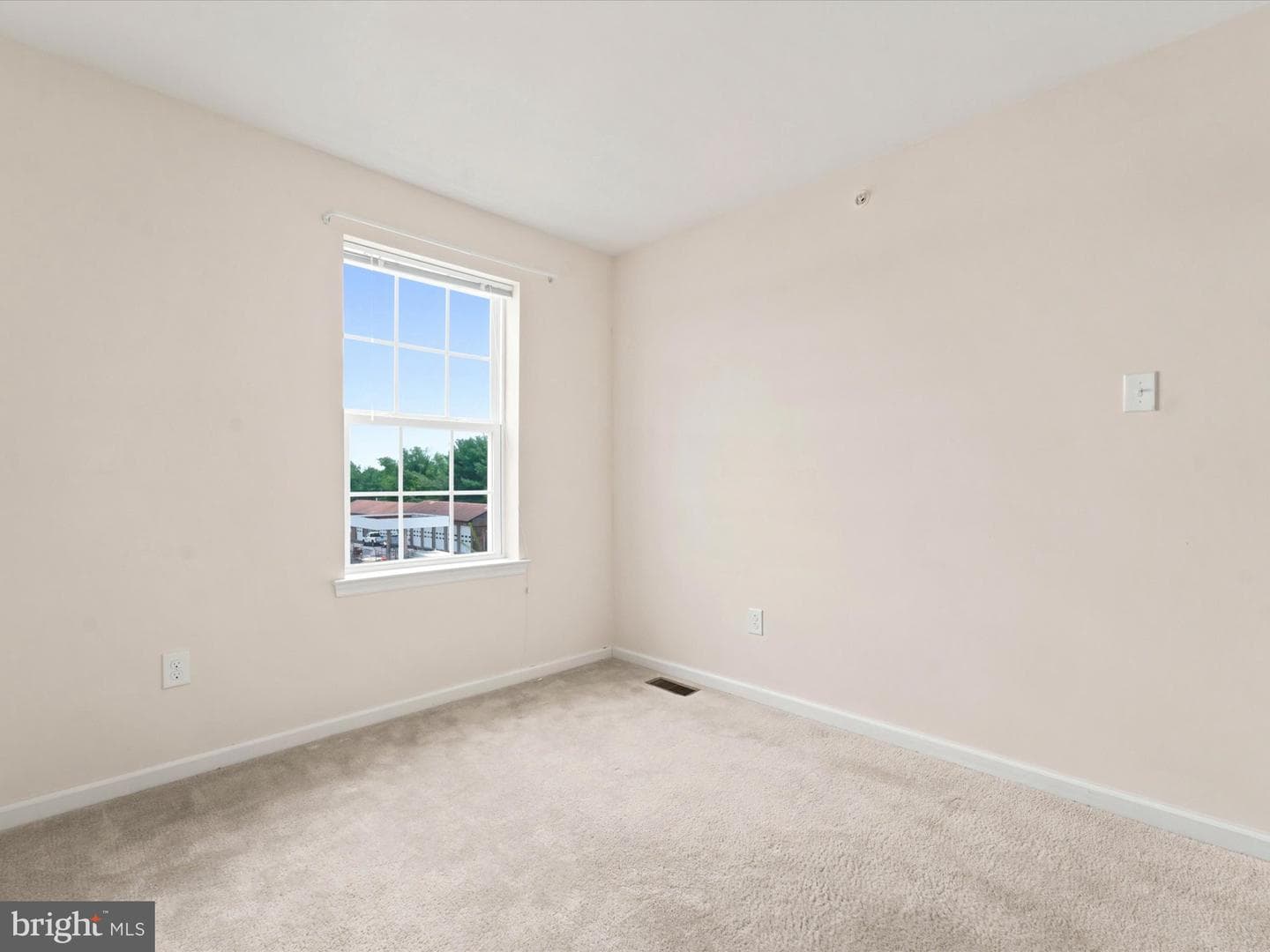 145 Mercer Court photo 8