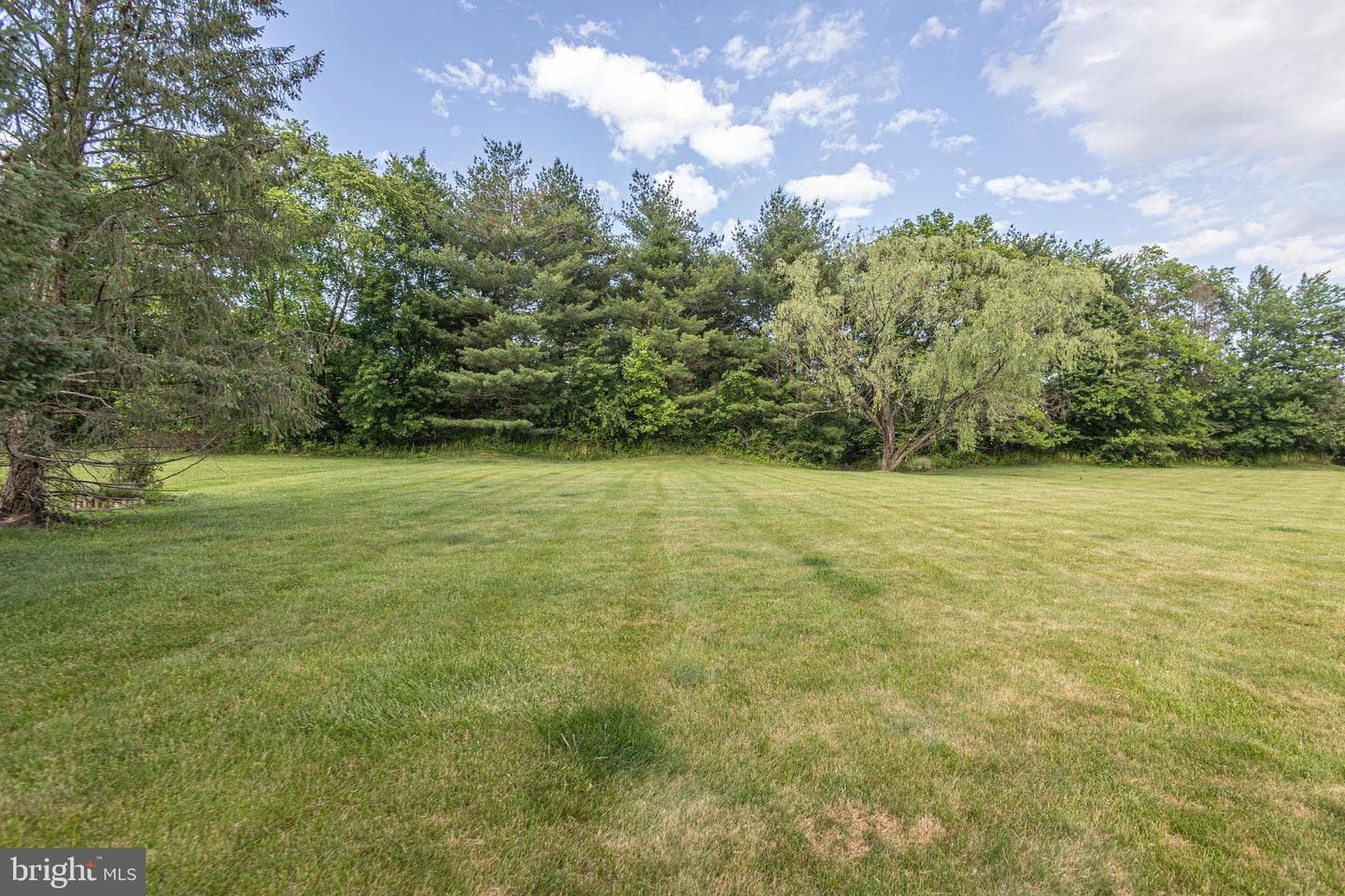 2062 Silverwood Drive photo 59