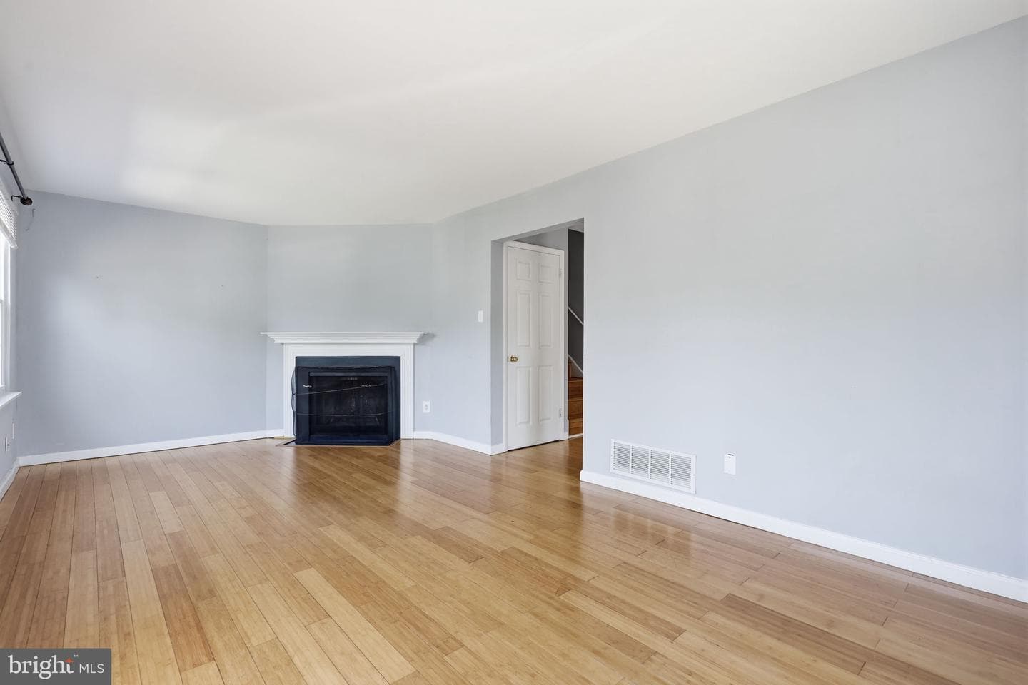 392 Rutgers Court photo 11