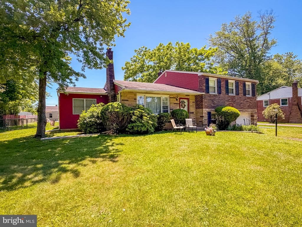 74 Meadow Lane photo 32