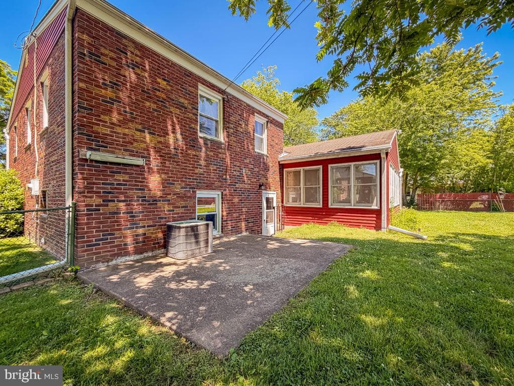 74 Meadow Lane photo 33