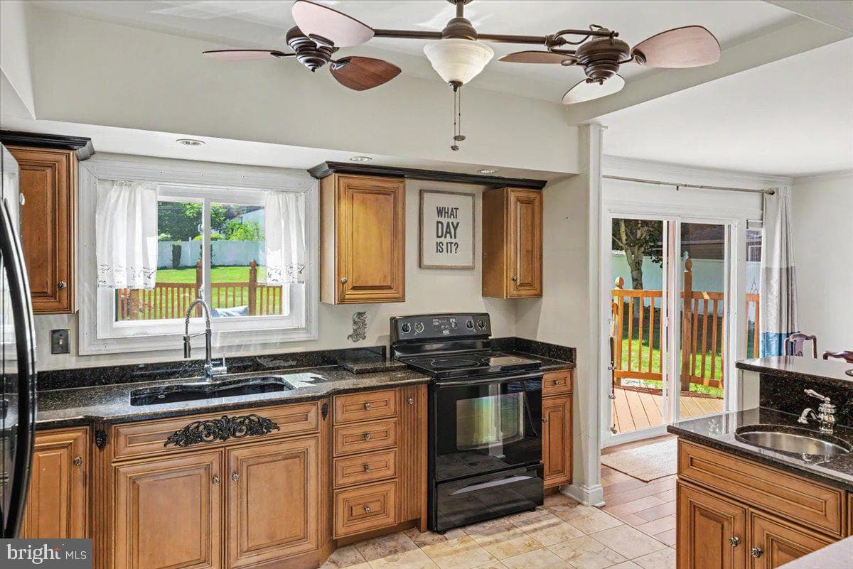 51 Martin Drive photo 18
