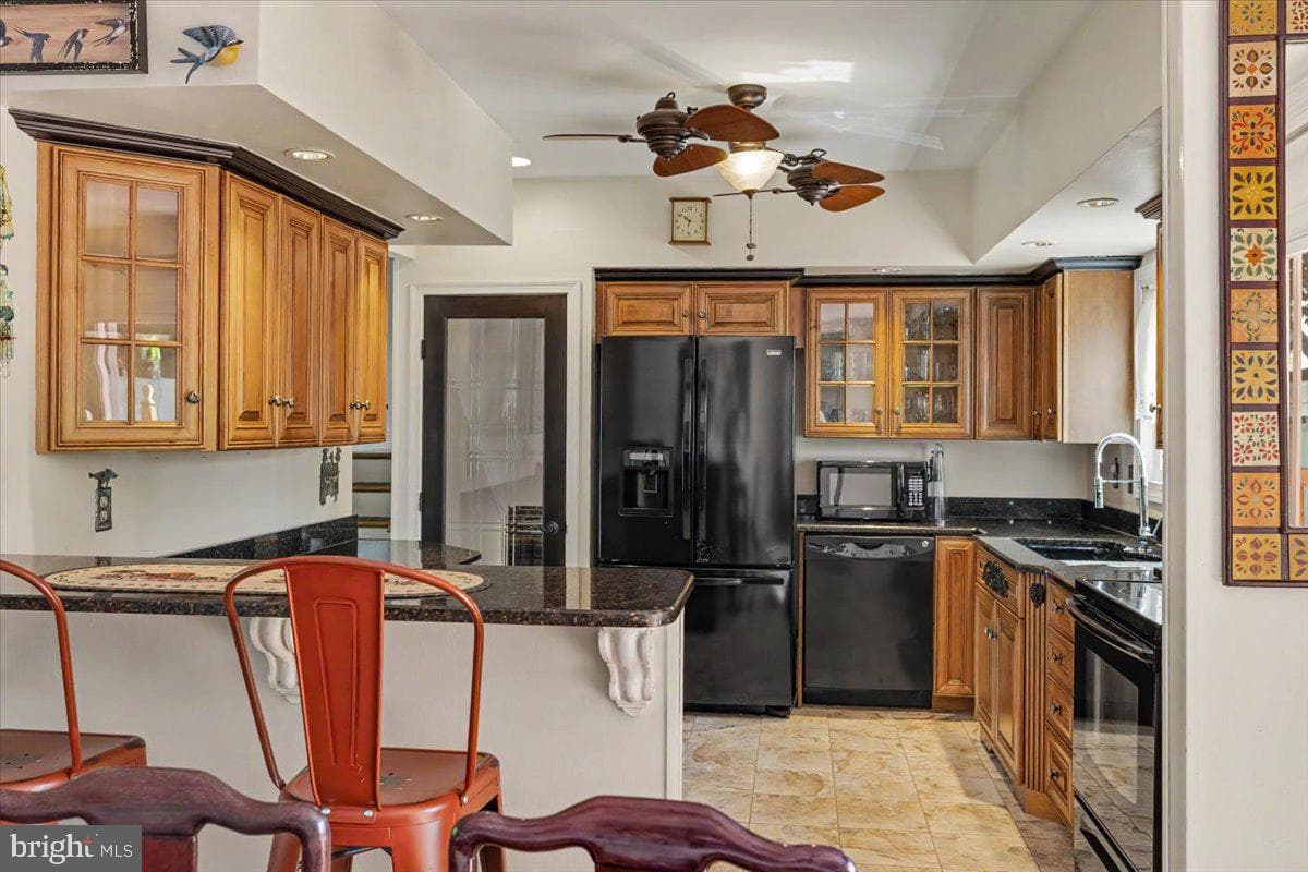 51 Martin Drive photo 20