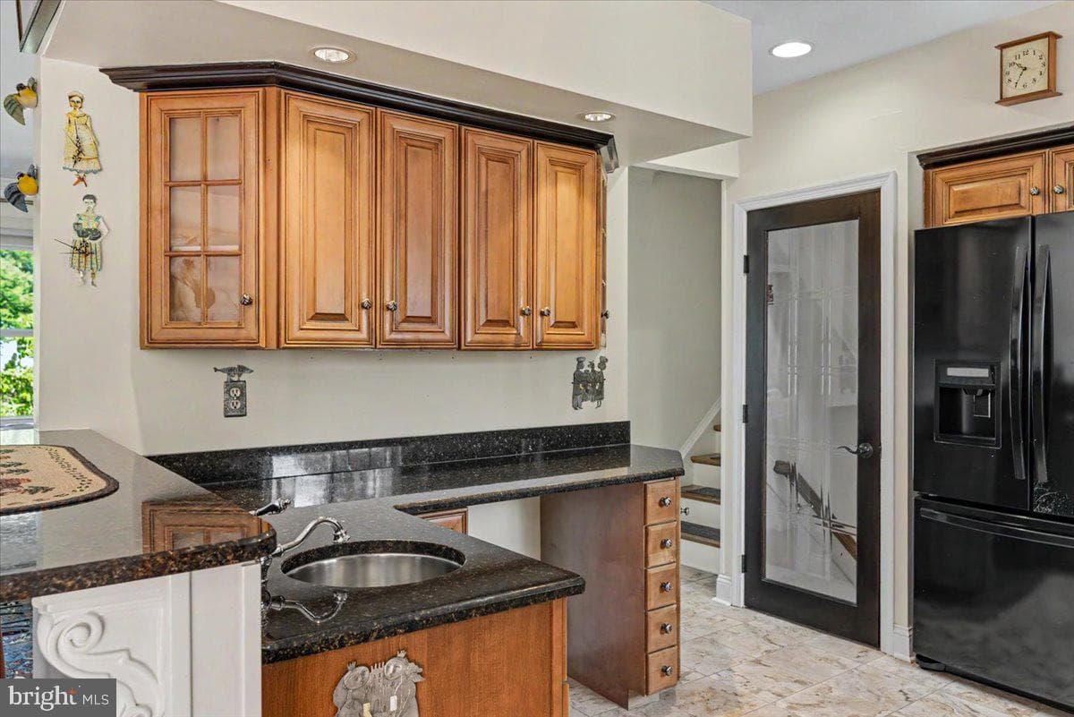 51 Martin Drive photo 21
