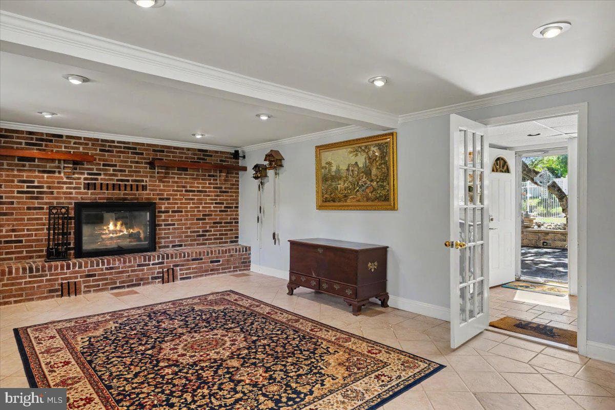 51 Martin Drive photo 23