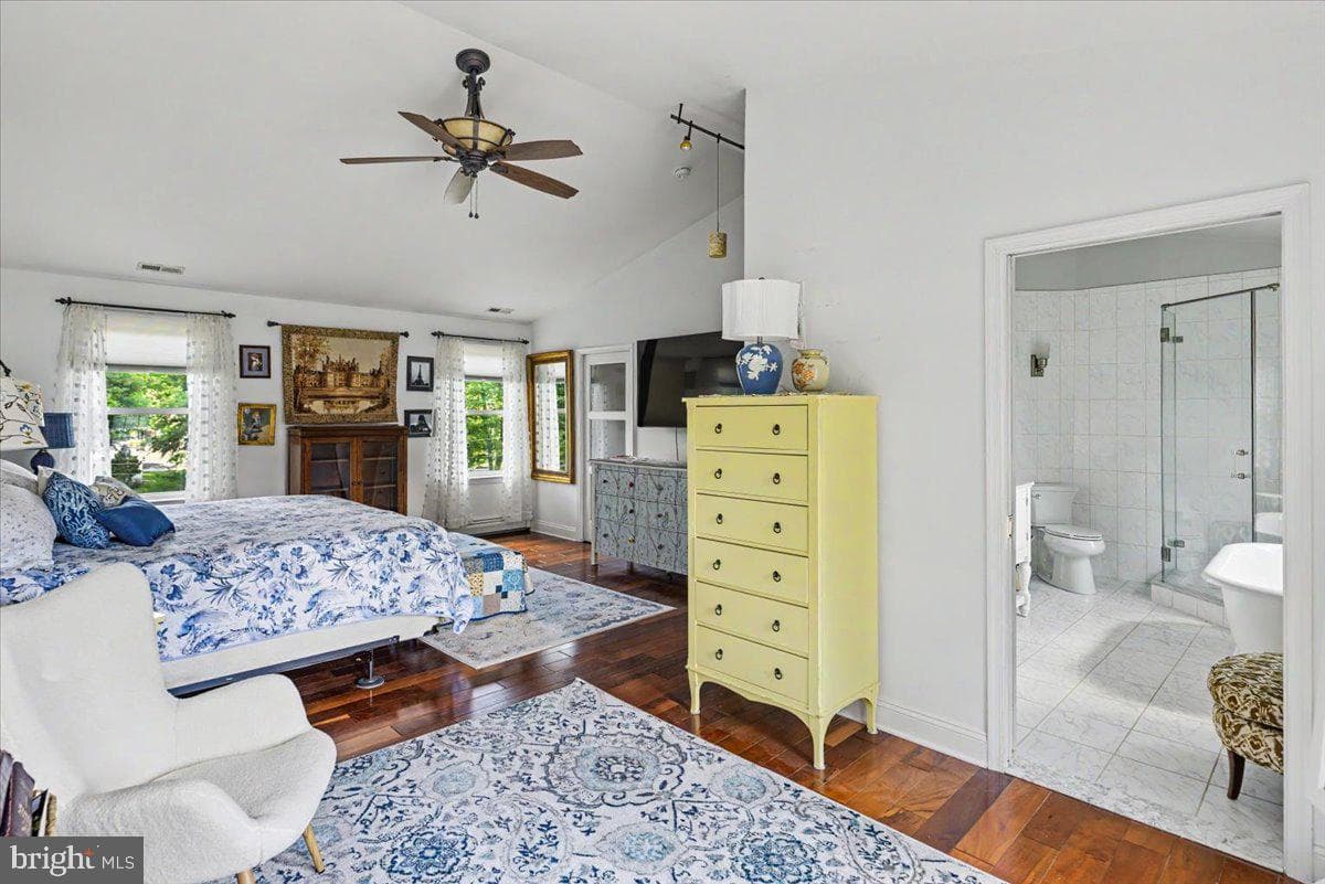 51 Martin Drive photo 37