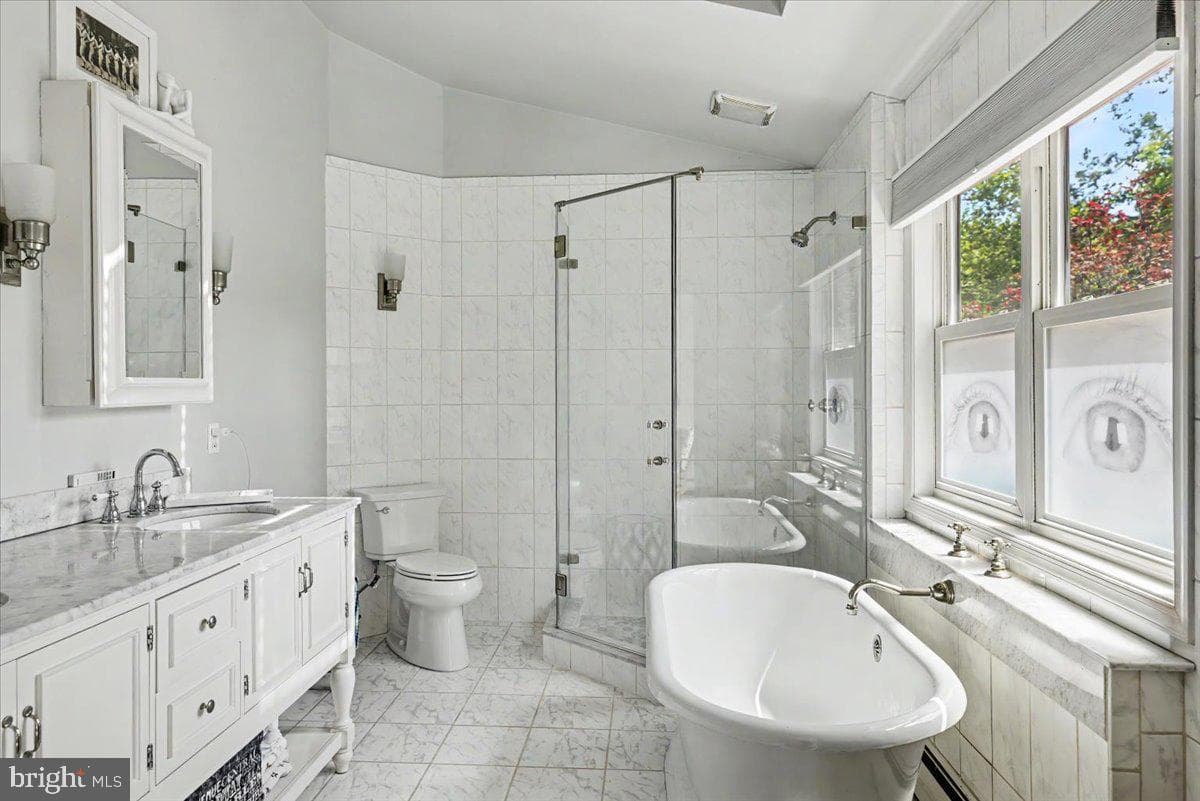 51 Martin Drive photo 38