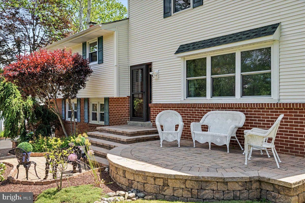 51 Martin Drive photo 6
