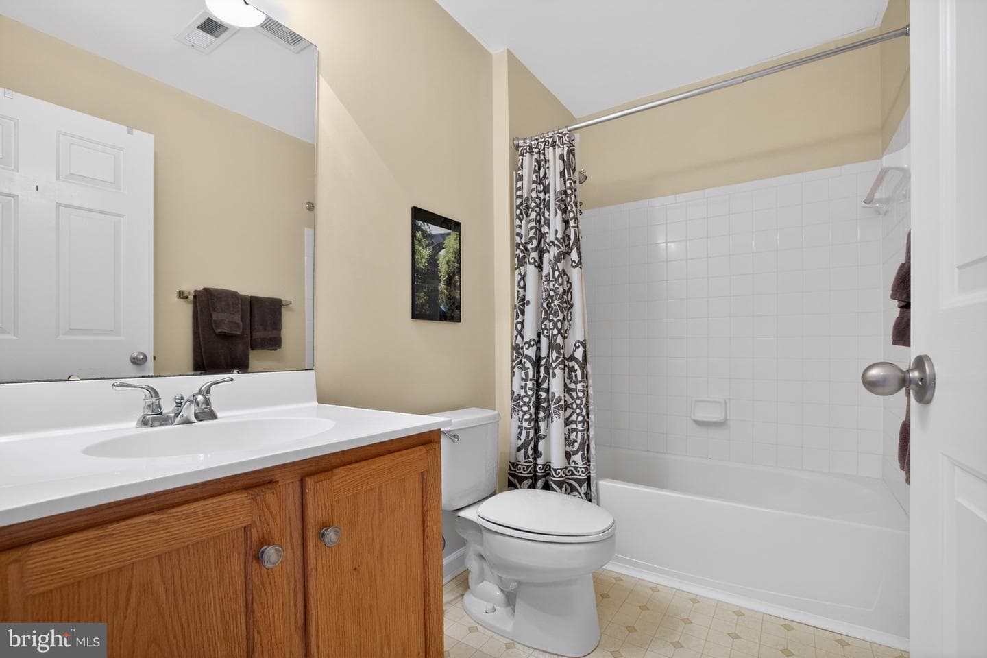 4488 Honeysuckle Lane photo 13