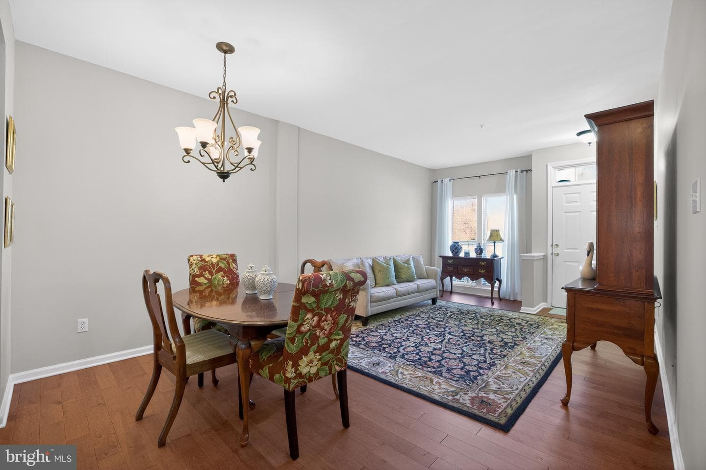 4488 Honeysuckle Lane photo 4