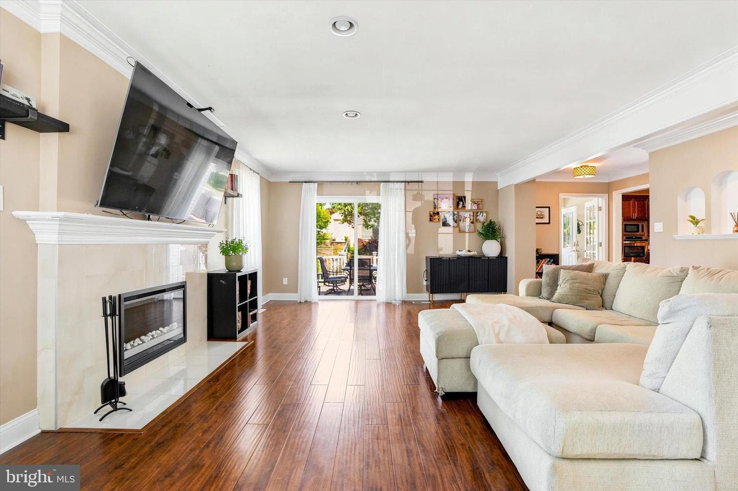 5758 Terrace Avenue photo 6