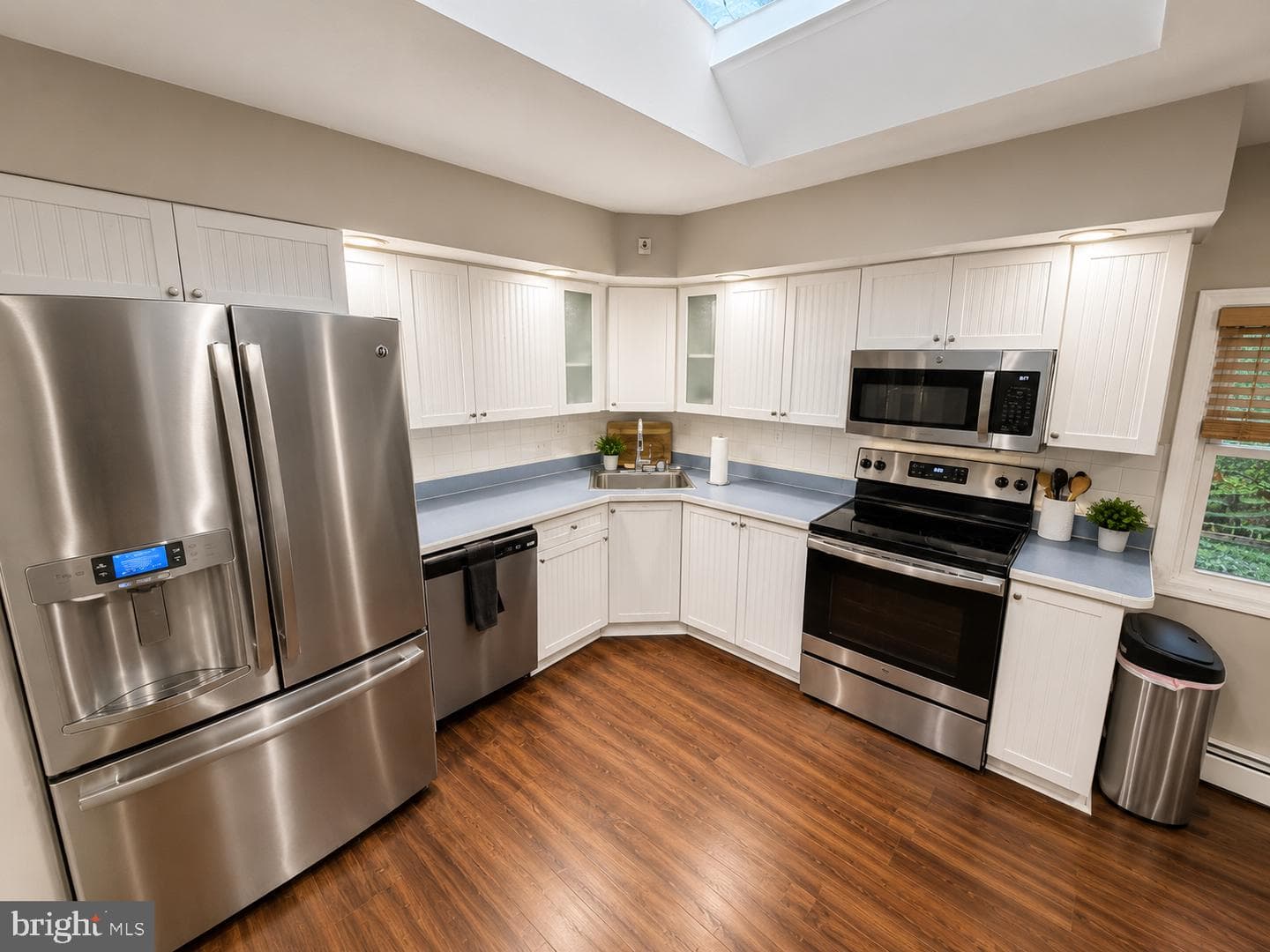 4519 Belmont Avenue photo 8