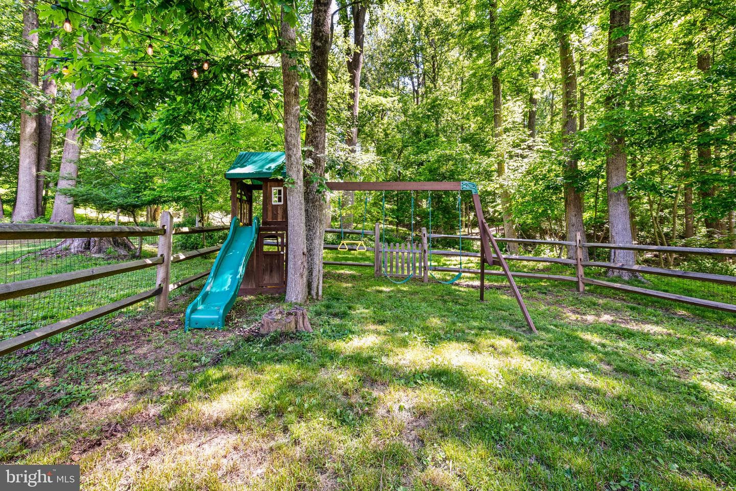 225 Playwicki Street photo 32